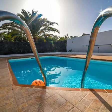 Agradable Y Familiar Con Piscina Casa Inima Villa Playa Blanca (Lanzarote)
